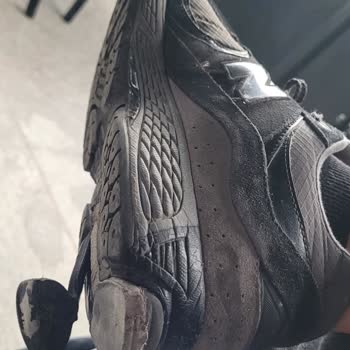 Yeni Alınan Ayakkabı Kısa Sürede Hasar Gördü, Mağduriyetimin Giderilmesini İstiyorum