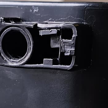 Arçelik Espresso Makinesi Süt Haznesi Kırıldı, Garantiye Rağmen Çözüm Yok