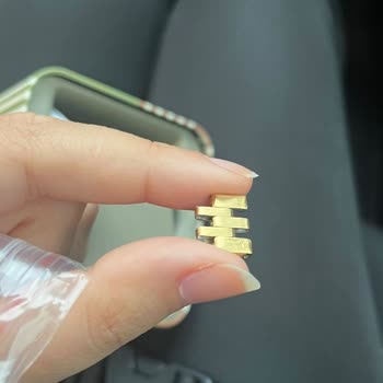 Hediye Olarak Alınan Saat Hasarlı Çıktı, Değişim Talebi Reddedildi