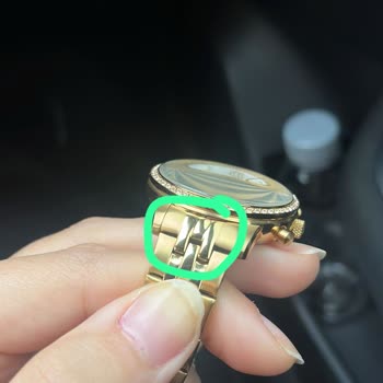 Hediye Olarak Alınan Saat Hasarlı Çıktı, Değişim Talebi Reddedildi