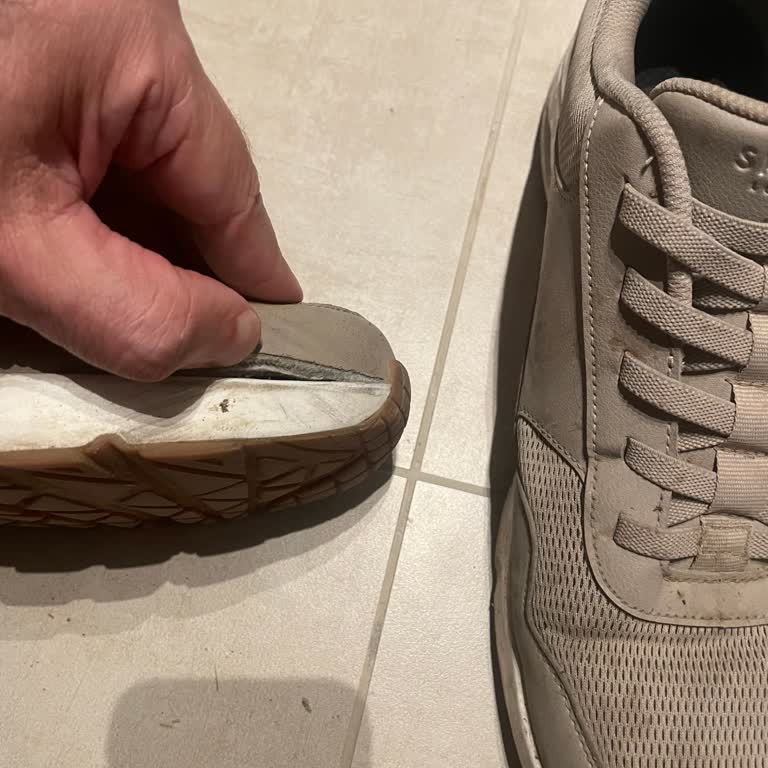 Kısa Sürede Açılan Ayakkabı Ve İade Talebinin Reddedilmesi