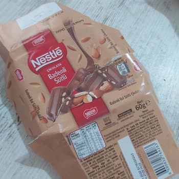 Aldığım Çikolatanın İçinden Silikon Parçası Çıktı Sağlığım Tehlikeye Girdi