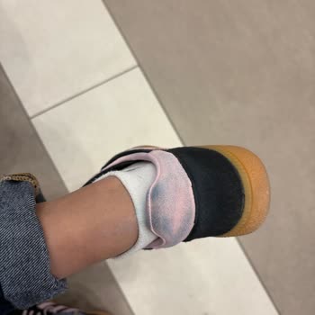 Yeni Alınan Pantolonun Boyası Eşyalarıma Zarar Verdi, Mağduriyetim Giderilmiyor