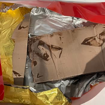 Taze Olmayan Çikolata Hayal Kırıklığı Yarattı, Değişim Talep Ediyorum