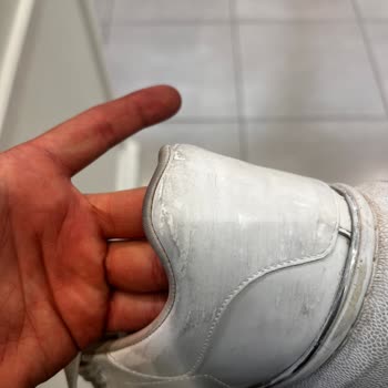 Elle Mağazasından Aldığım Ayakkabıda Kısa Sürede Ciddi Kalite Sorunları Ve Yavaş Servis Süreci