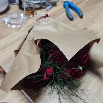 Hayal Kırıklığı Yaratan Kalitesiz Çiçek Ve Yetersiz Müşteri Hizmeti