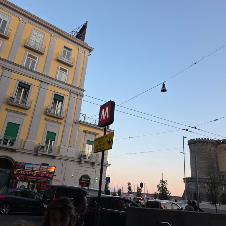 Rehberin Azarlayıcı Tavrı Ve Kötü Hizmet Tatilimizi Mahvetti