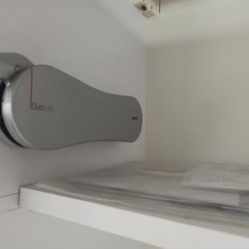 Mutfak Dolabı Pistonu Arızalı, Yedek Parça Bulunamıyor