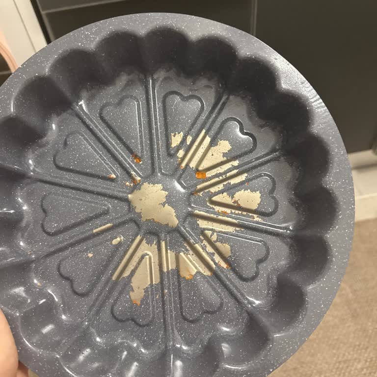 İki Kullanımdan Sonra Kek Kalıbında Soyulma Yaşadım Hayal Kırıklığına Uğradım