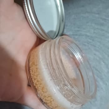 Kaş Sabitleyicide Kısa Sürede Küf Oluştu, Sağlığım Tehlikede