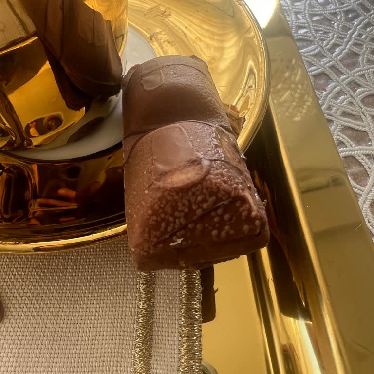 Taze Olması Gereken Kinder Bueno Bozuk Çıktı!