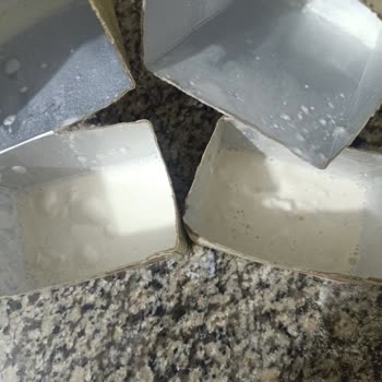 Son Kullanma Tarihi Geçmemiş Sütlerde Yoğurt Kıvamında Birikinti Sorunu