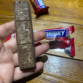 Aldığım Kit Kat Çikolataların Tamamı Bozuk Ve Beyazlamış Çıktı