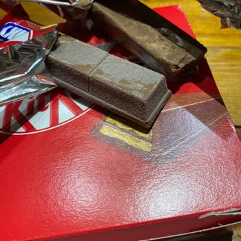 Nestle Chunky Çikolatalarda Kötü Koku Ve Tat Bozukluğu: Tüm Kutu Bozuk Çıktı