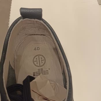 İlk Kullanımda Hasar Gören Ayakkabı İçin Çözüm Bulunmuyor