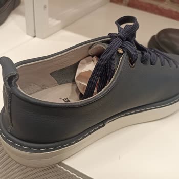 İlk Kullanımda Hasar Gören Ayakkabı İçin Çözüm Bulunmuyor