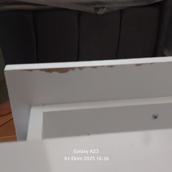 Yatak Odası Takımı Hasarlı Teslim Edildi, Çözüm Sunulmadı Mağduriyet Yaşadık