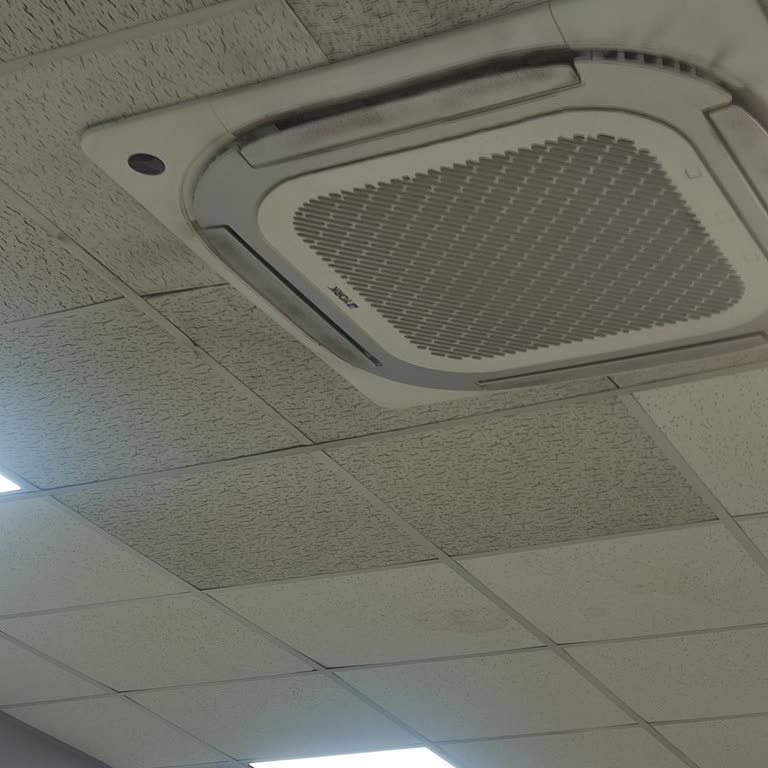 Hastane Kafesinde Kirli Klimalar Ve Yetersiz Temizlik Duyarsızlığı