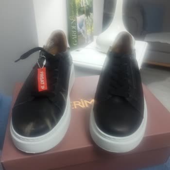 Derimod Ayakkabıda Boya Sorunu Ve İlgisiz Mağaza Çalışanları