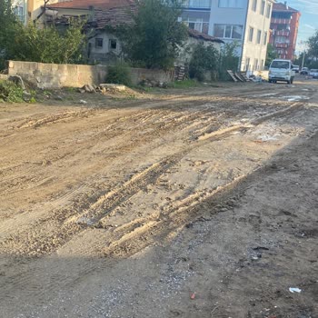 Asfalt Eksikliği Yüzünden Yol Bataklığa Döndü, Mağduruz!