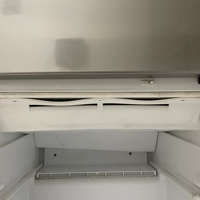 Bosch Buzdolabında Kronik Plastik Sarkması Ve Yüksek Tamir Ücreti Mağduriyeti