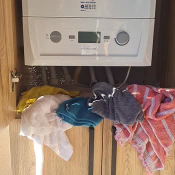 DemirDöküm Nitromix Kombide Sürekli Su Akıtma Sorunu Ve Acil Servis Talebi