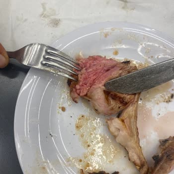 Köfteci Yusufta Tekrar Eden Çiğ Et Sorunu Ve İlgisiz Personel Deneyimi