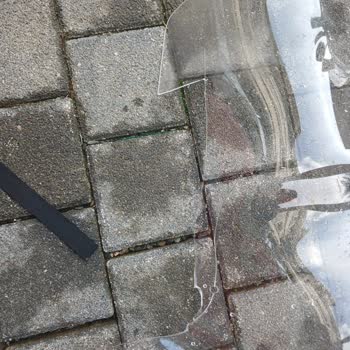 Yeni Aldığım Ön Cam 2 Gün İçinde Kırıldı!