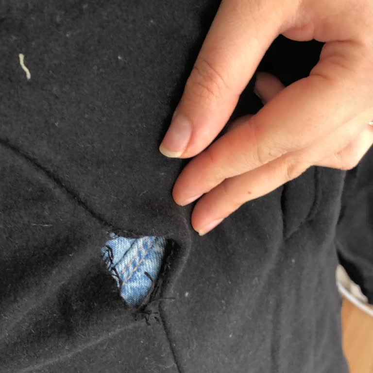 Yanlış Ve Kusurlu Ürün Gönderimi Sonrası İletişimsizlik Ve Ek Ücret Talebi