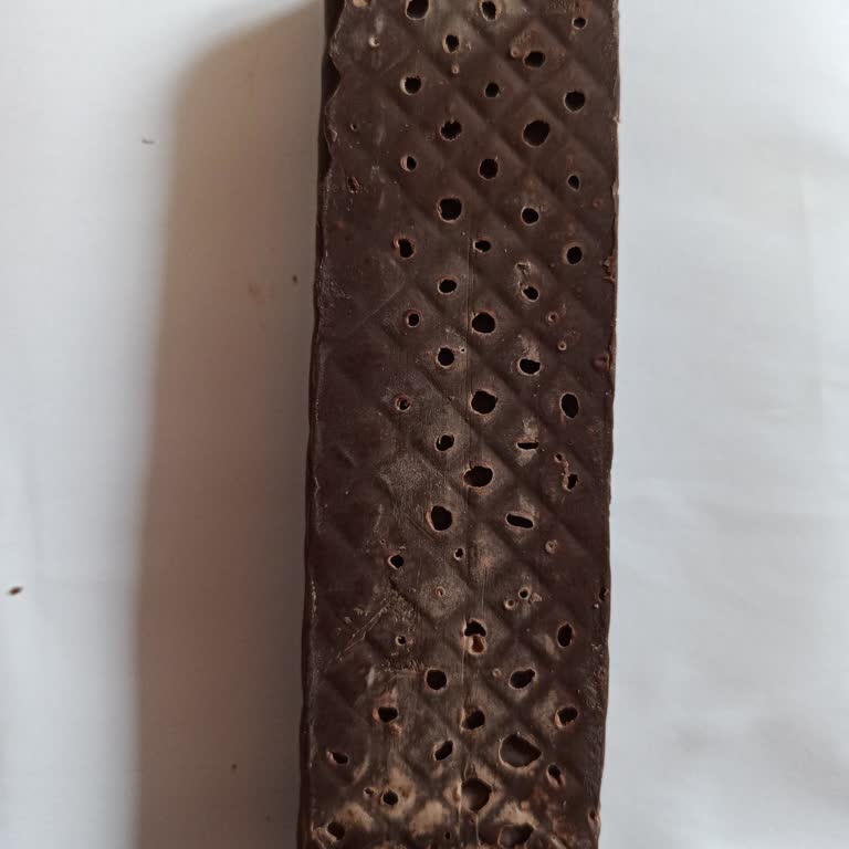 Son Kullanma Tarihi Geçmemiş Gofretin Rengi Değişmiş