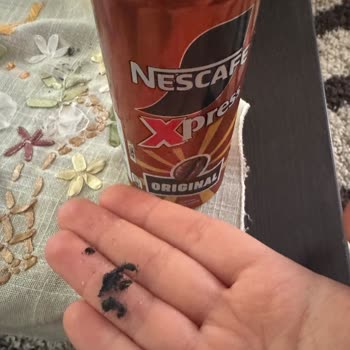 Nescafe Xpress İçeceğinde Kıl Yumağı İle Karşılaştım, İade Ve Özür İstiyorum