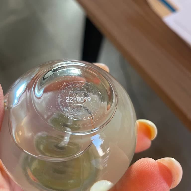 Boynerden Aldığım 50 Ml Parfüm Kutusundan 30 Ml Ürün Çıktı Müşteri Hizmetleri Çözüm Sunmuyor