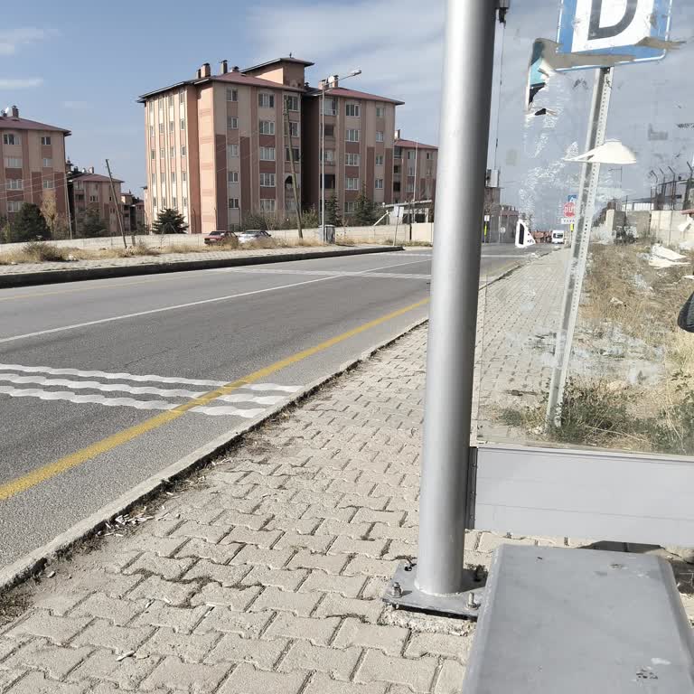 Van Büyükşehir Belediyesi Otobüs Şoförünün Durağa Uymaması Mağduriyet Yarattı!