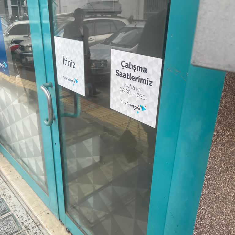 Merzifon Türk Telekom Müdürlüğü'nde Belirtilen Çalışma Saatlerine Uyulmaması Ve Müşteri Mağduriyeti