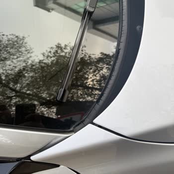 BMW 2 Serisi Ön Cam Fitilinde Kronik Sorun Ve Su Alma Problemi