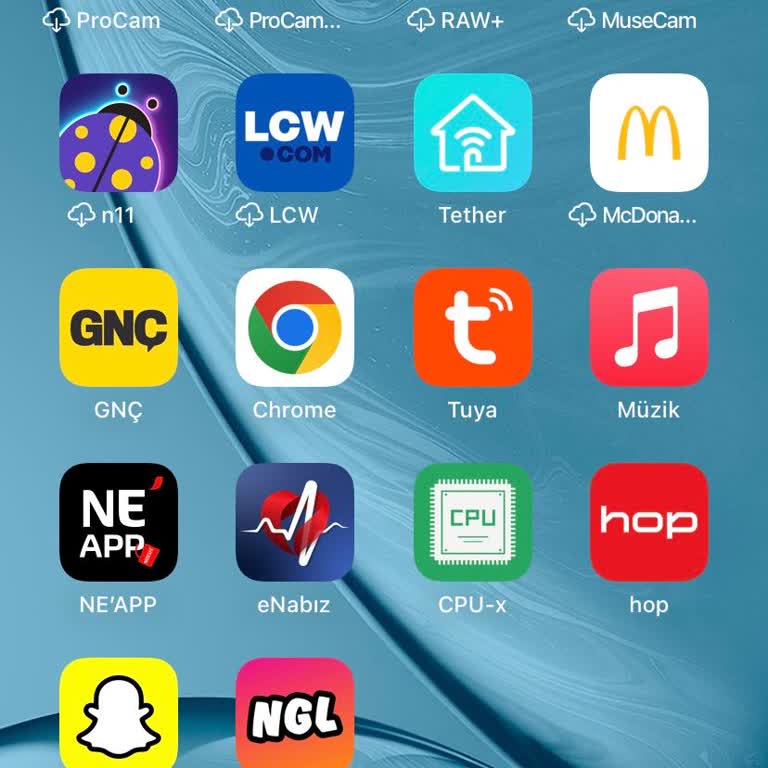 Bornova'da Turkcell Şebekesi Çekmiyor, İnternet Bağlantısı Sürekli Kesiliyor