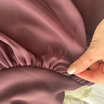 İlk Ütülemede Elbisede Beyaz Lekeler Oluştu İade Talebim Reddedildi