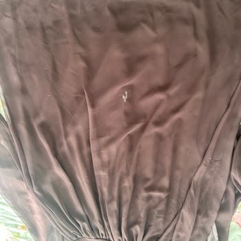 İlk Ütülemede Elbisede Beyaz Lekeler Oluştu İade Talebim Reddedildi