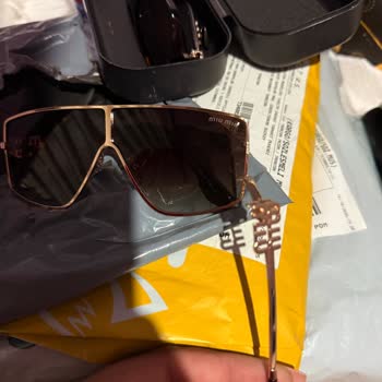 Kırık Gelen Gözlükler Ve Yetersiz Müşteri Hizmeti Nedeniyle Mağduriyet