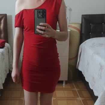 İade Edilen Elbisenin Kusursuz Olmasına Rağmen İadem Reddedildi Ve Mağdur Edildim