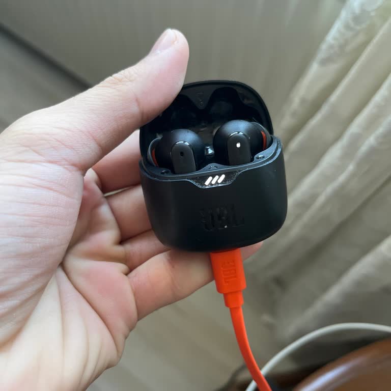 JBL Tune Flex Sol Kulaklık Sürekli Bağlantı Ve Şarj Sorunu Yaşıyor