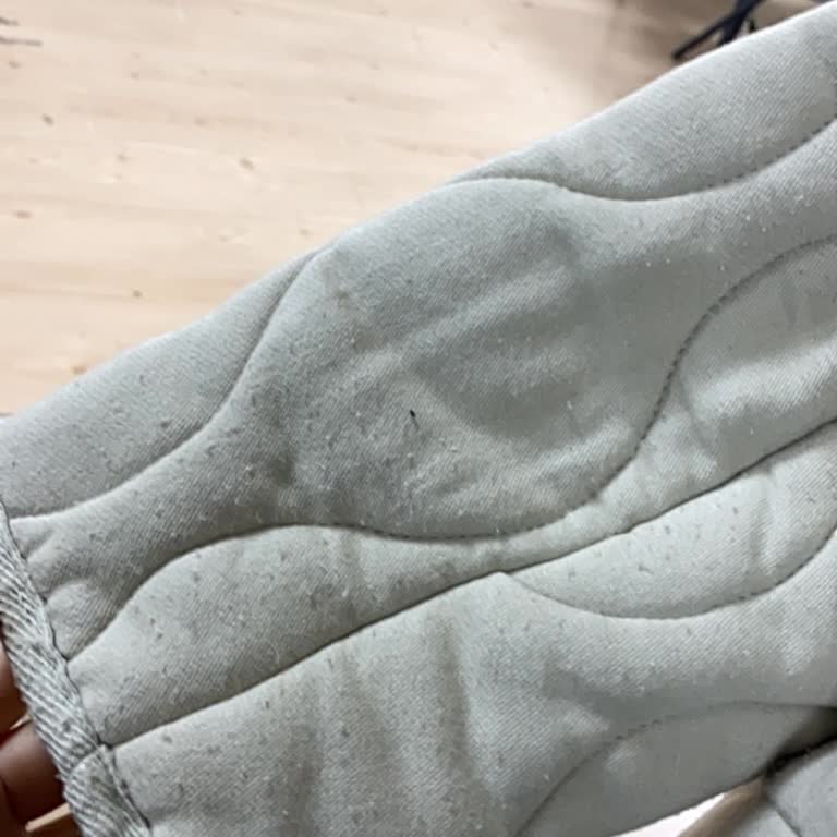 LCW Online Aldığım Mont Kısa Sürede Tüylenip Dikişleri Attı, İade İstiyorum