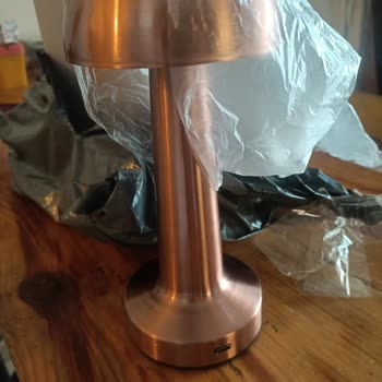 Yanlış Renk Masa Lambası Siparişi Ve Çözümsüzlük Mağduriyeti