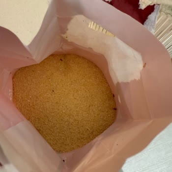 Kapalı Ambalajda Satın Alınan İrmik Ürününde Böcek Sorunu