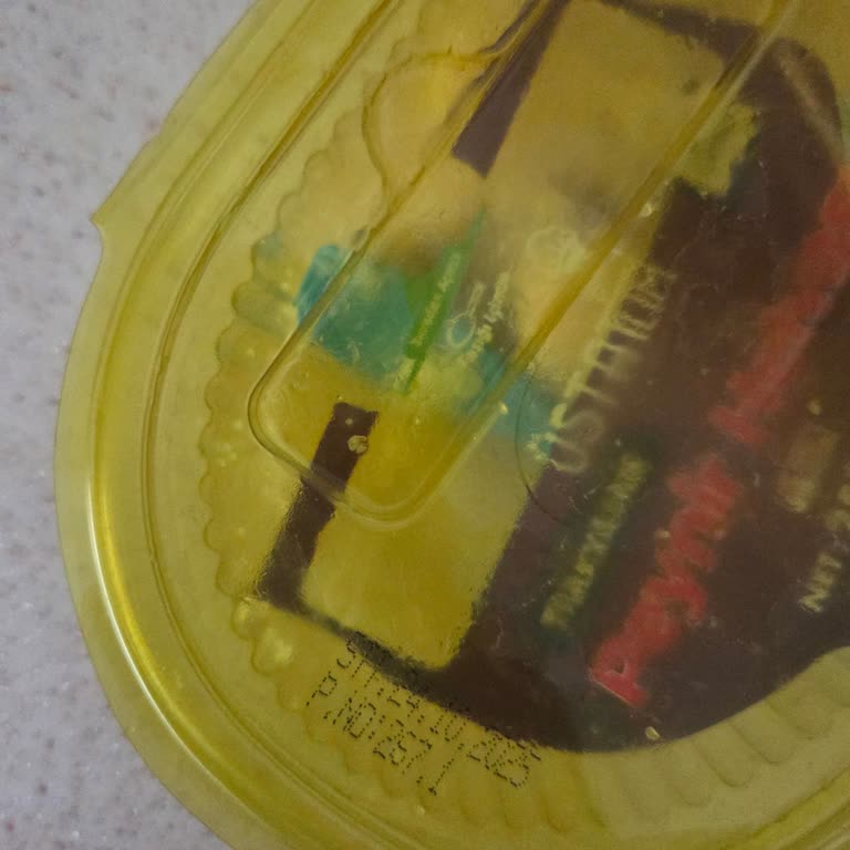 Aldığım Peynir Helvasının İçinde Karınca Çıktı, Paramın İadesini İstiyorum