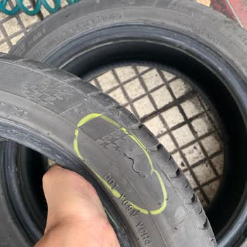 Kumho Summer Tires Show Inner Tears After One Season