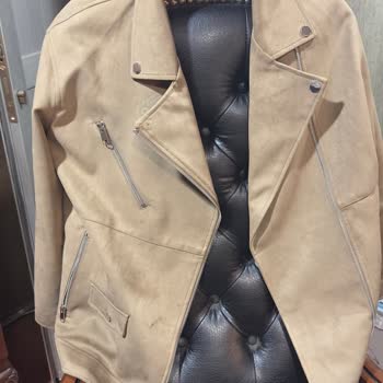 Zara'dan Aldığım Kabanın Eksik Düğmesi Gönderilmiyor