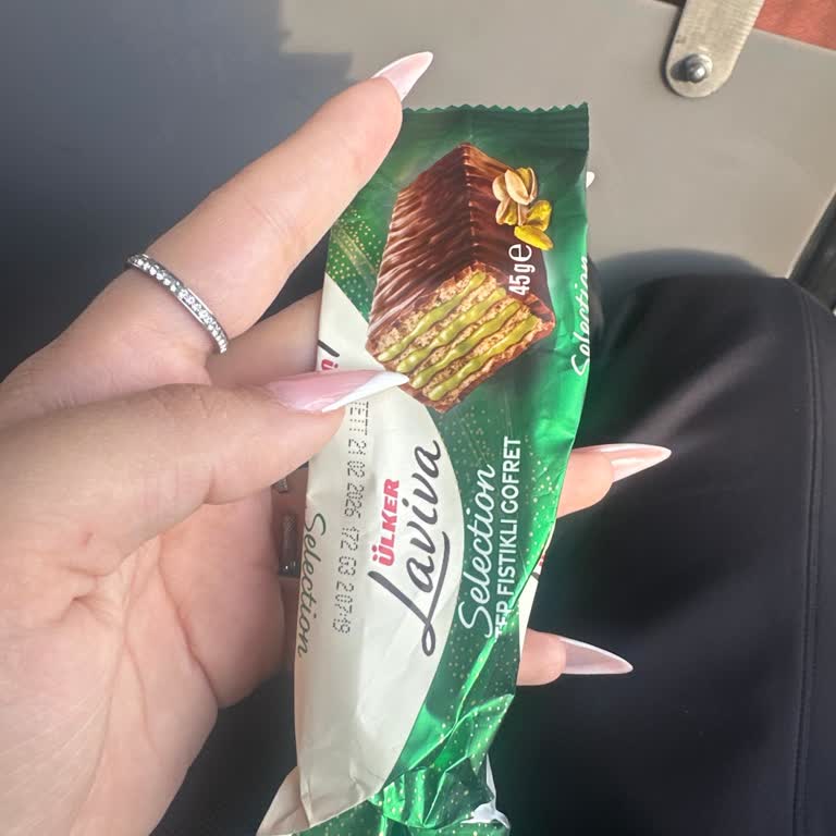 Bayat Çikolata Şoku: Tazeliğini Yitirmiş Ürün Satışı