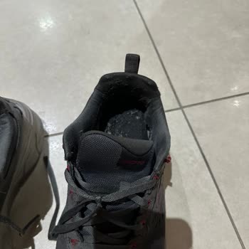 Kısa Sürede Deforme Olan Skechers Ayakkabı İçin Garanti Sorunu