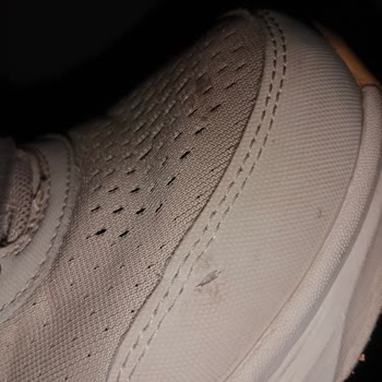 Ayakkabıda Üretim Hatası Ve Yetersiz İade Desteği Mağduriyeti